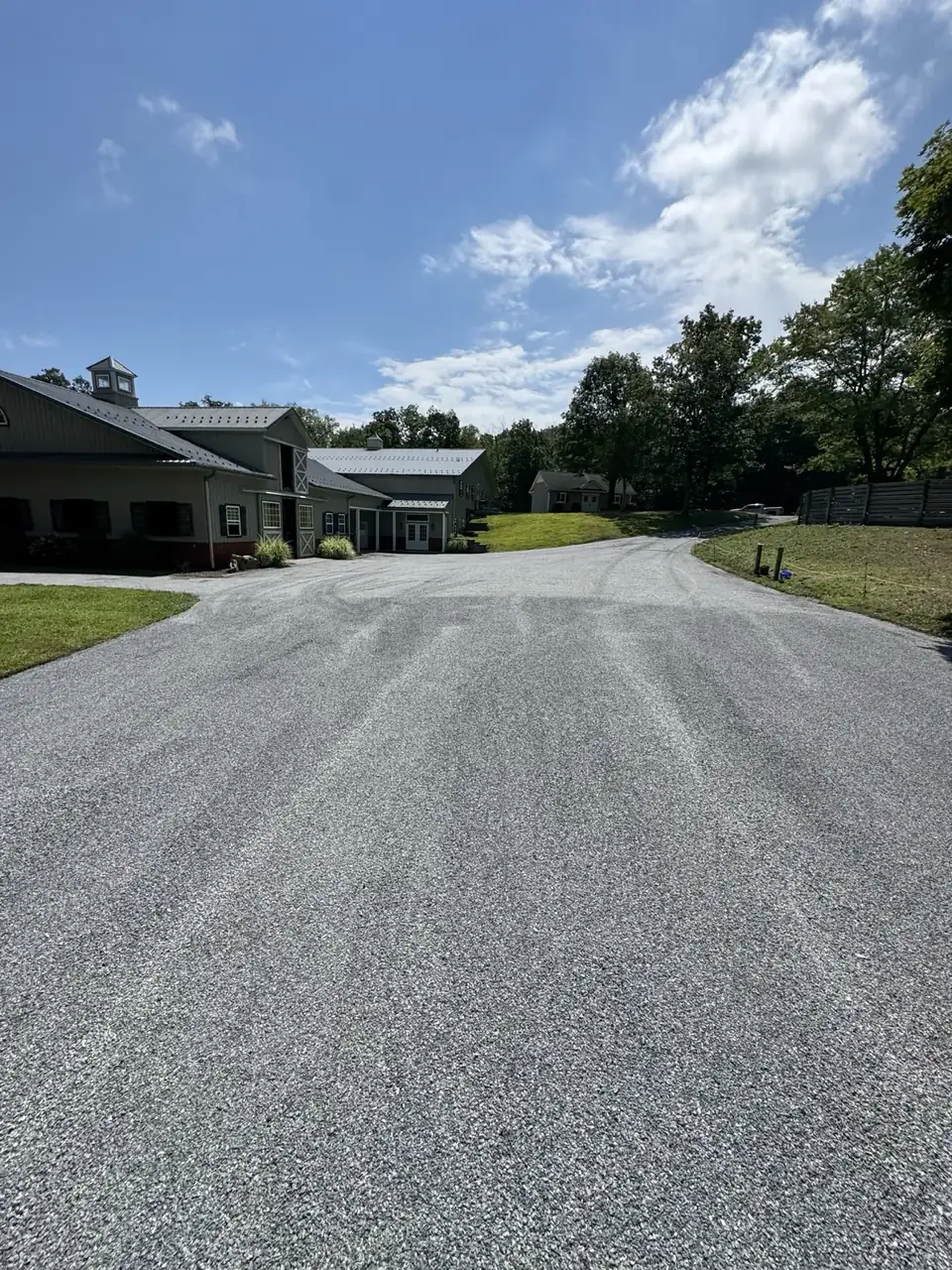 Ranch home with finished driveway, paved by All County Paving in New Jersey